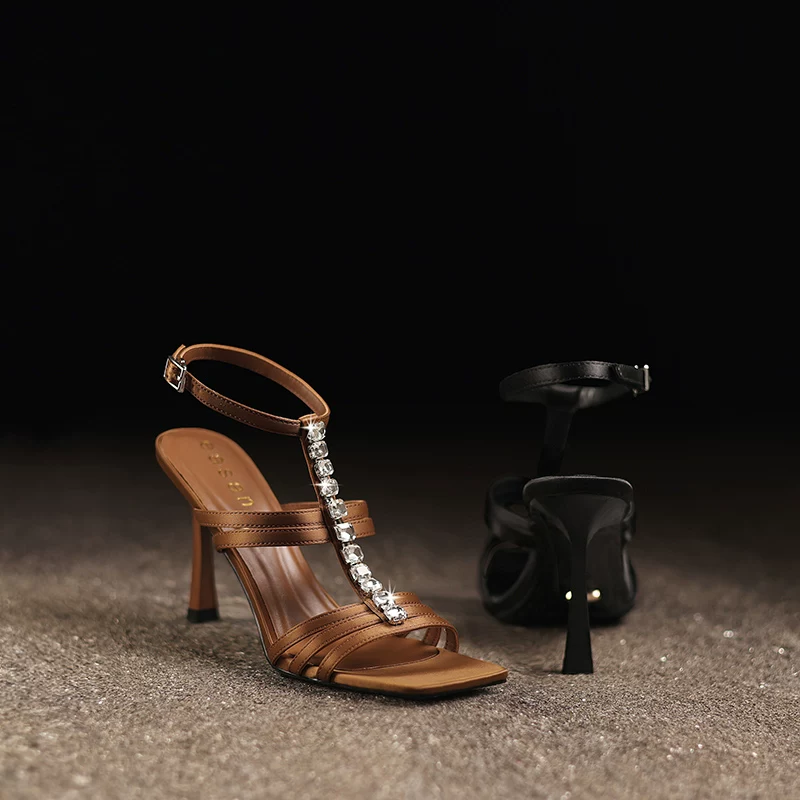 Water Shoes - Sandalias de tacón fino con correa